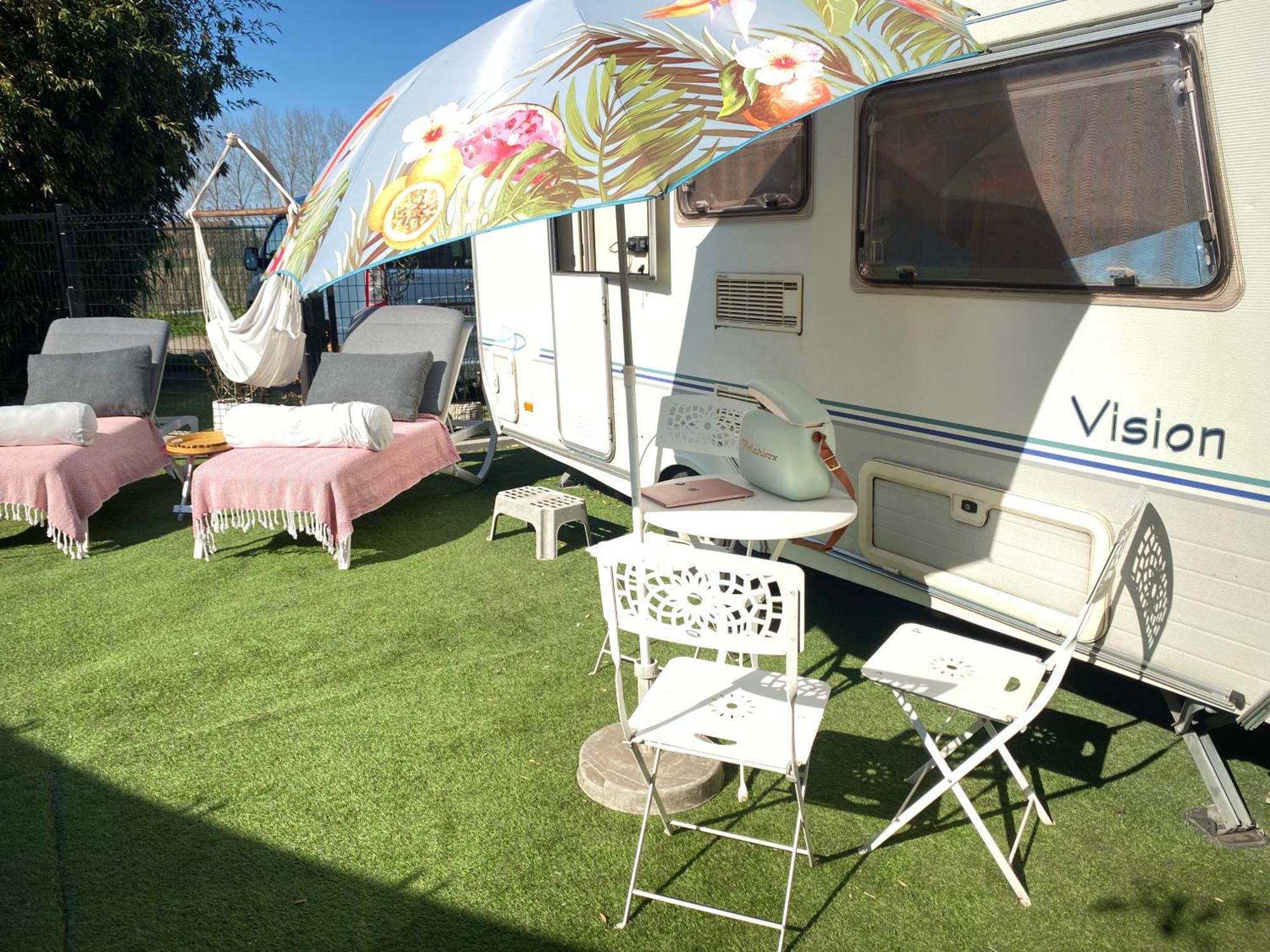 Gardencaravan Near Ghent In Green Area Luaran gambar